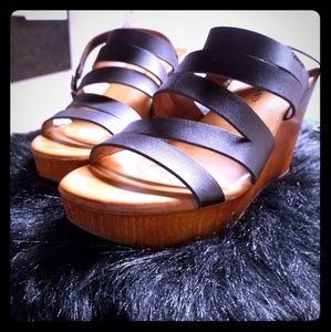 Lucky Brand woman's shoes